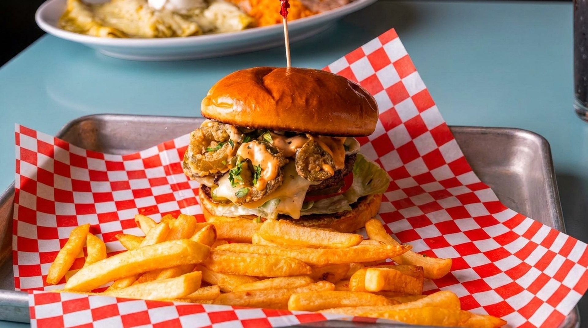 Monday burger + free milkshake